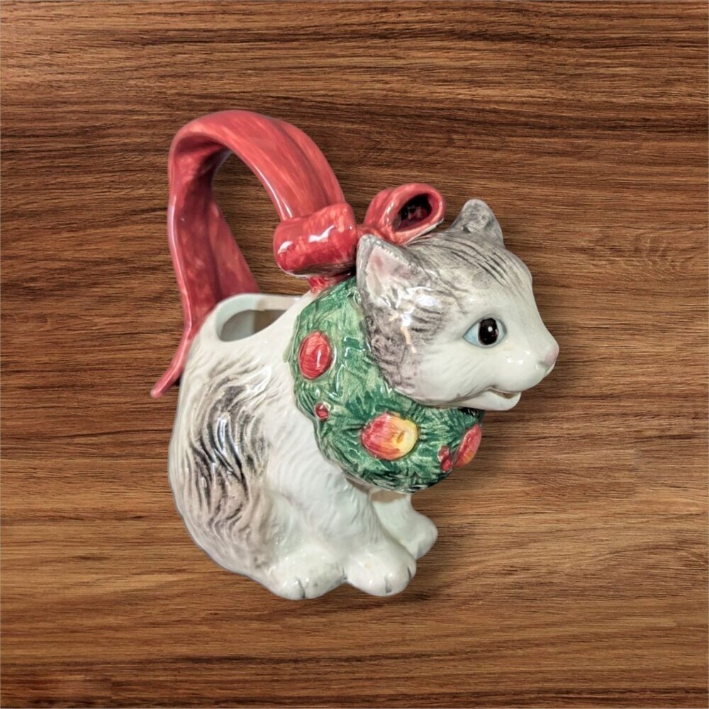 VINTAGE FITZ & FLOYD Cat Christmasy  creamer 1992 Super‎ Cute 4.5"